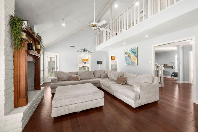 12811 Hunterfield Drive, Cypress, TX 77429