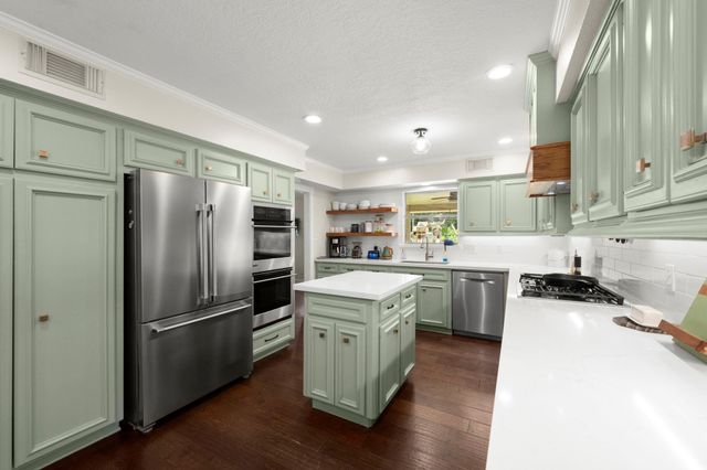 12811 Hunterfield Drive, Cypress, TX 77429
