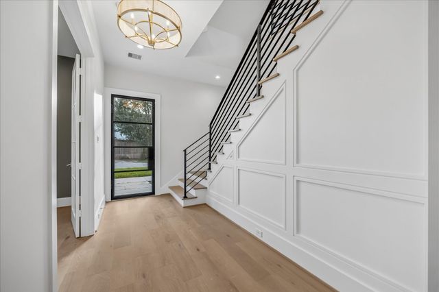 617 Bomar Street, Houston, TX 77006