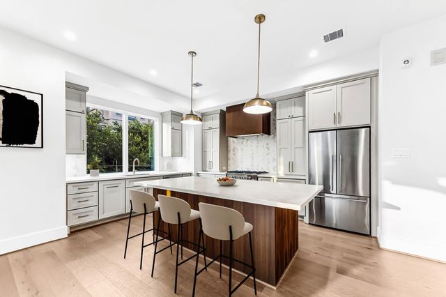 617 Bomar Street, Houston, TX 77006