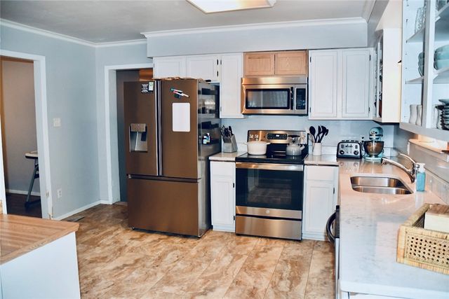 2921 Honeysuckle Lane, Russellville, AR 72801