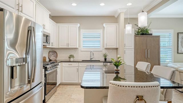 4956 MAYMONT PARK CIRCLE, Bradenton, FL 34203