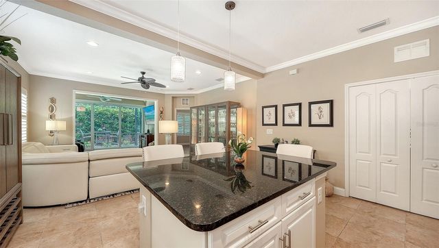 4956 MAYMONT PARK CIRCLE, Bradenton, FL 34203