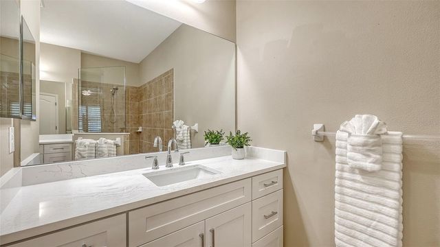4956 MAYMONT PARK CIRCLE, Bradenton, FL 34203
