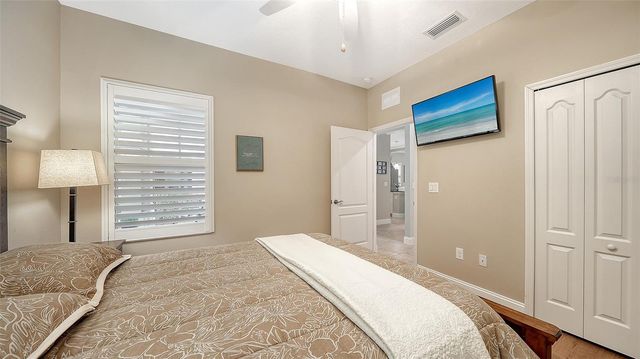 4956 MAYMONT PARK CIRCLE, Bradenton, FL 34203