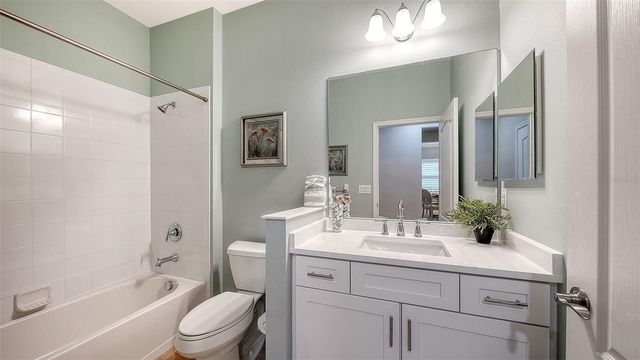 4956 MAYMONT PARK CIRCLE, Bradenton, FL 34203