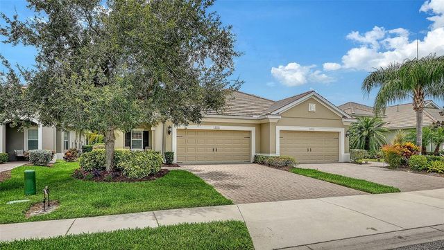 4956 MAYMONT PARK CIRCLE, Bradenton, FL 34203