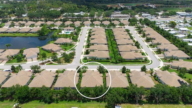 4956 MAYMONT PARK CIRCLE, Bradenton, FL 34203