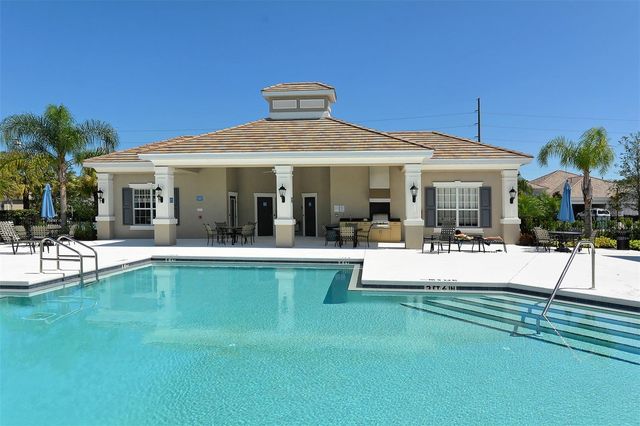 4956 MAYMONT PARK CIRCLE, Bradenton, FL 34203