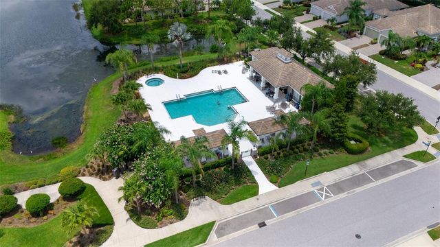 4956 MAYMONT PARK CIRCLE, Bradenton, FL 34203