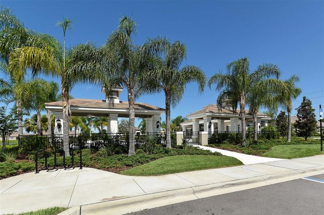 4956 MAYMONT PARK CIRCLE, Bradenton, FL 34203