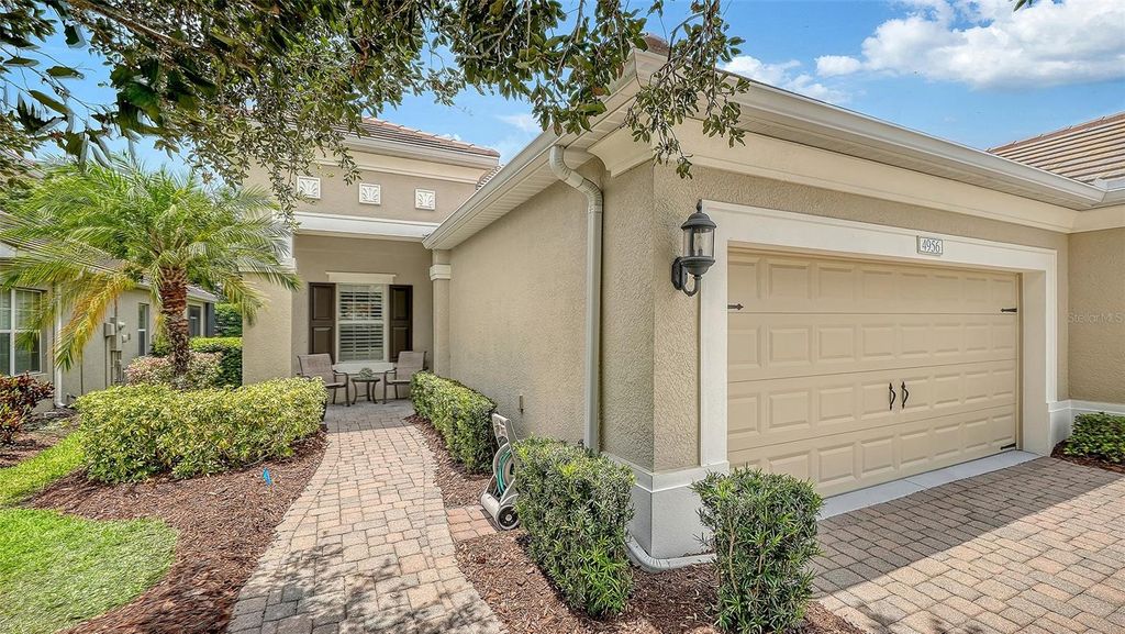 4956 MAYMONT PARK CIRCLE, Bradenton, FL 34203