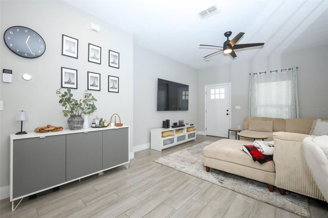 146 E 15TH STREET, Apopka, FL 32703