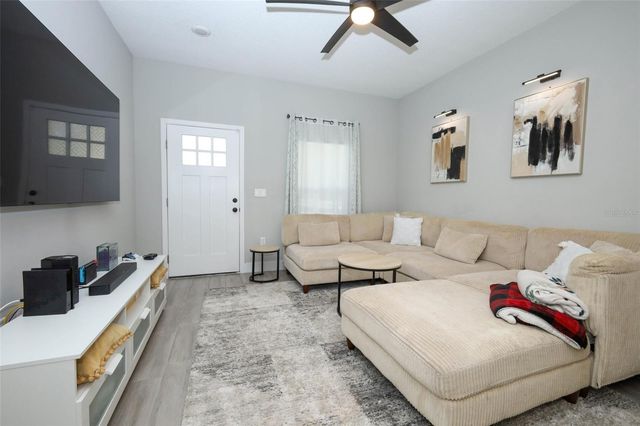 146 E 15TH STREET, Apopka, FL 32703