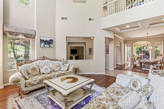 3762 Clubside Ln, Sacramento, CA 95835