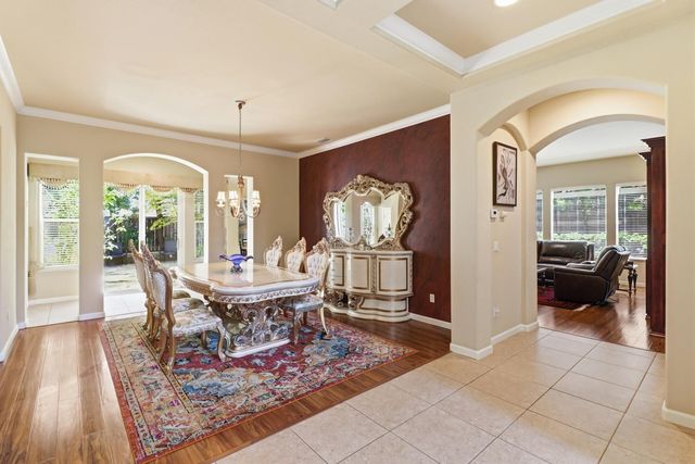 3762 Clubside Ln, Sacramento, CA 95835
