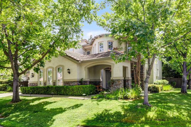 3762 Clubside Ln, Sacramento, CA 95835