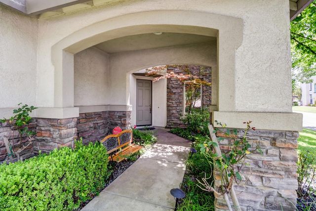 3762 Clubside Ln, Sacramento, CA 95835