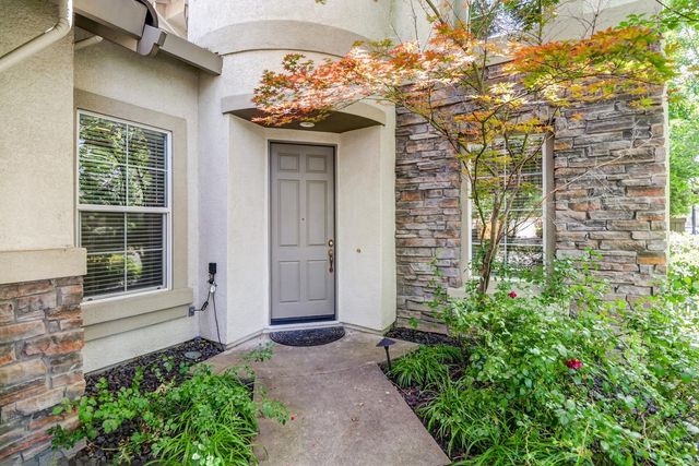 3762 Clubside Ln, Sacramento, CA 95835
