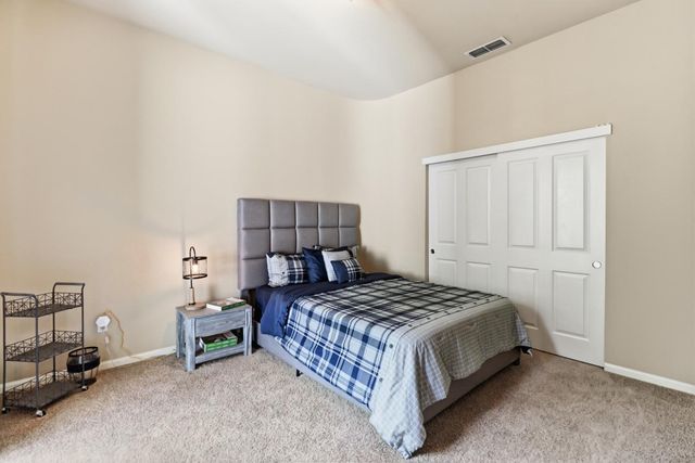 3762 Clubside Ln, Sacramento, CA 95835