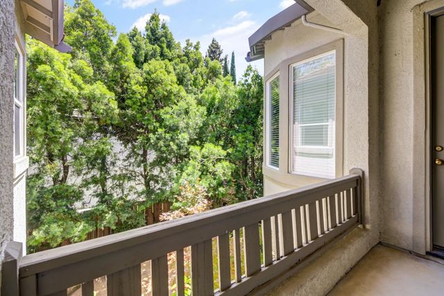 3762 Clubside Ln, Sacramento, CA 95835