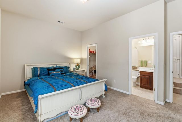 3762 Clubside Ln, Sacramento, CA 95835