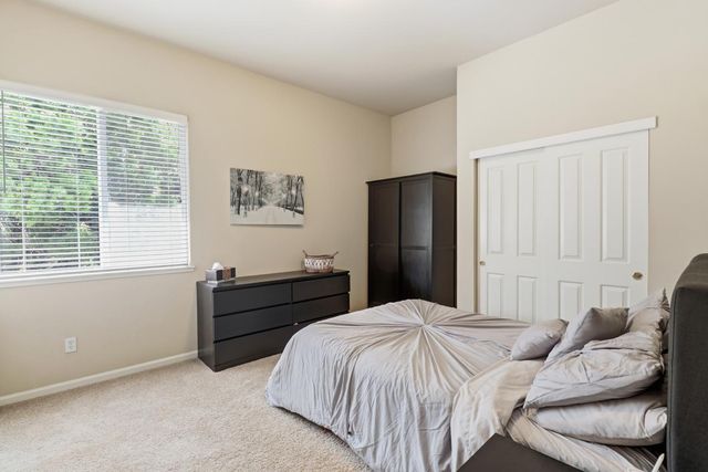 3762 Clubside Ln, Sacramento, CA 95835