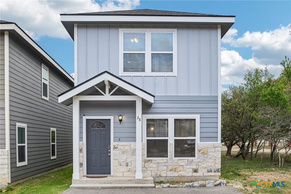 28 Deer Ridge Road, Wimberley, TX 78676