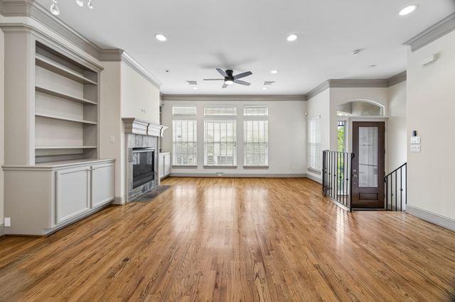 6304 Prague Street, Houston, TX 77007