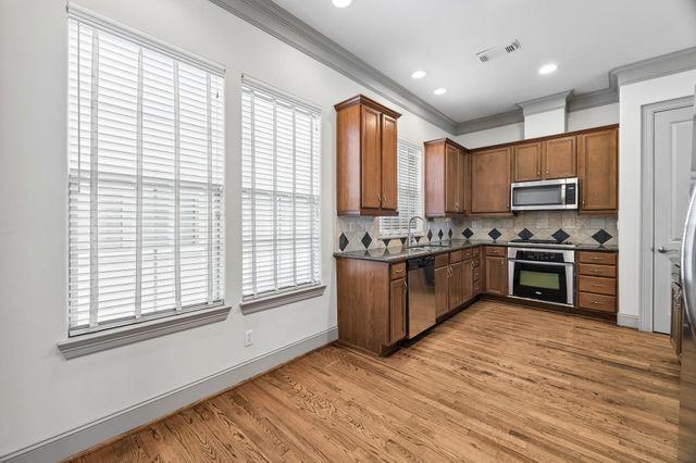 6304 Prague Street, Houston, TX 77007