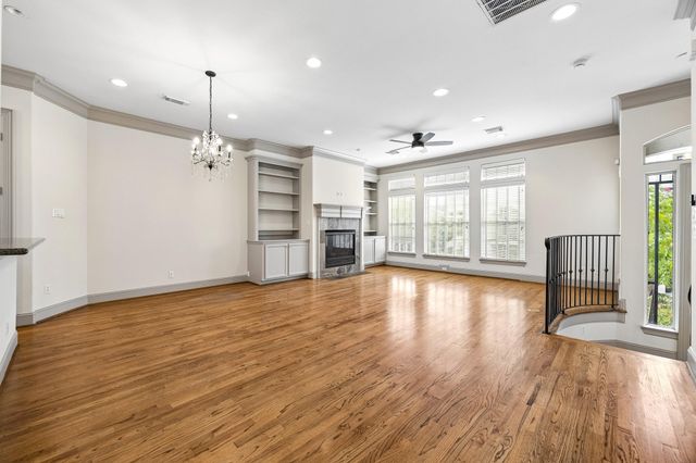 6304 Prague Street, Houston, TX 77007