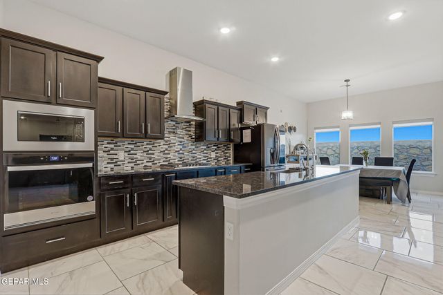 7480 NORTE CHILE Way, El Paso, TX 79934