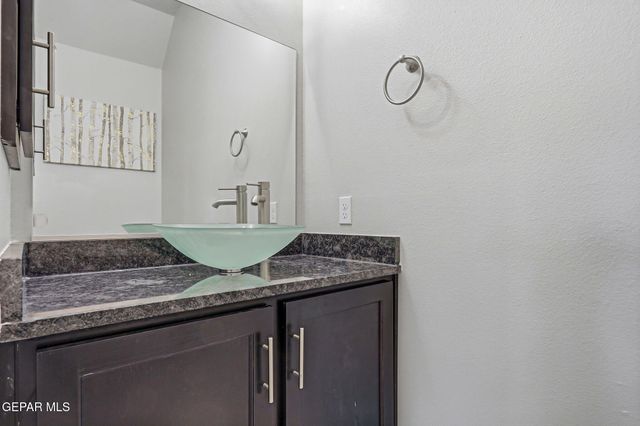 7480 NORTE CHILE Way, El Paso, TX 79934