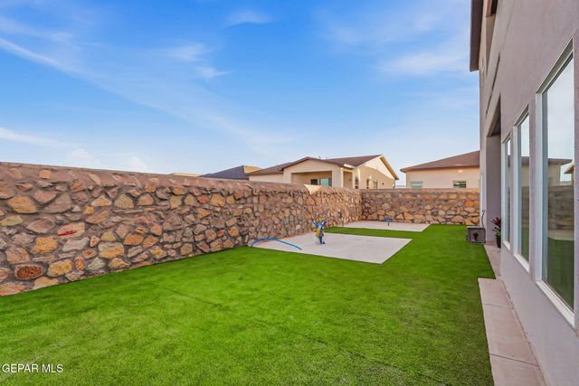 7480 NORTE CHILE Way, El Paso, TX 79934
