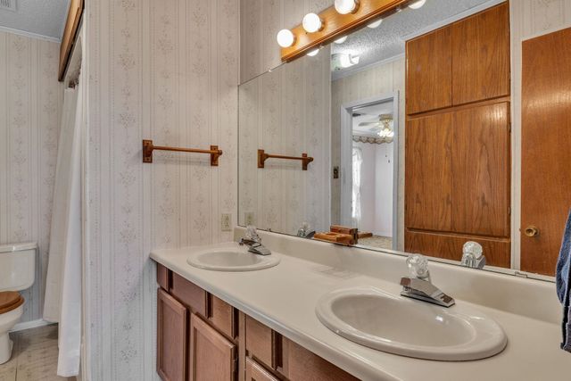 501 Samuel St, Marshall, TX 75670