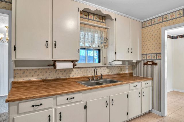 501 Samuel St, Marshall, TX 75670