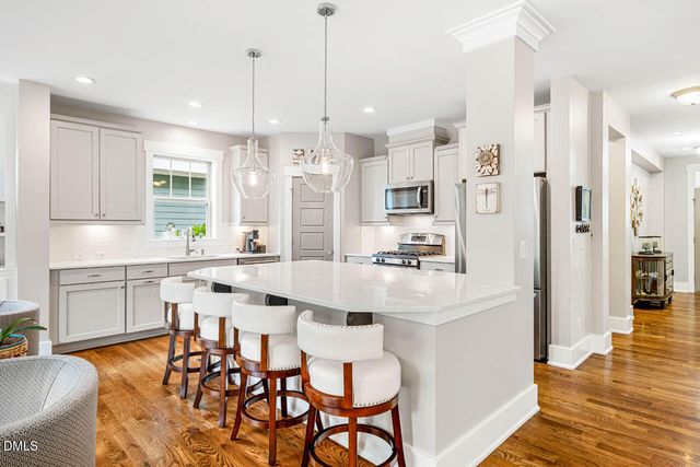 20 Tarwick Avenue, Chapel Hill, NC 27516