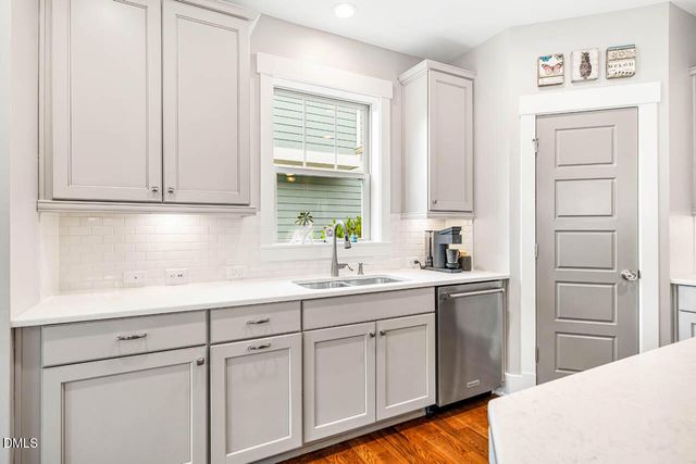 20 Tarwick Avenue, Chapel Hill, NC 27516