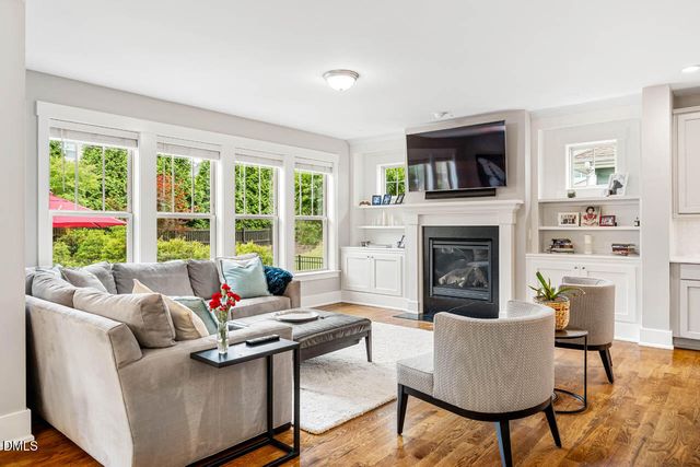 20 Tarwick Avenue, Chapel Hill, NC 27516