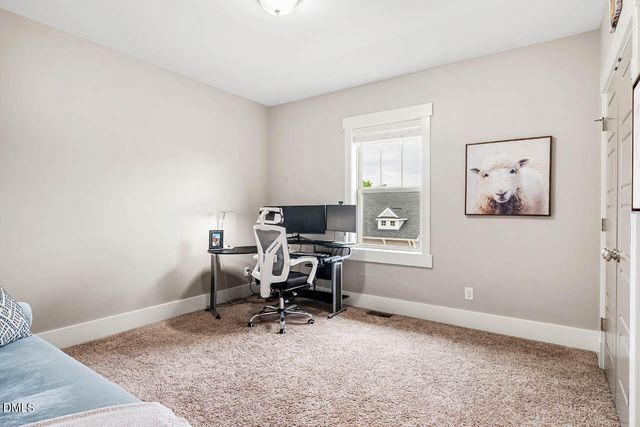 20 Tarwick Avenue, Chapel Hill, NC 27516