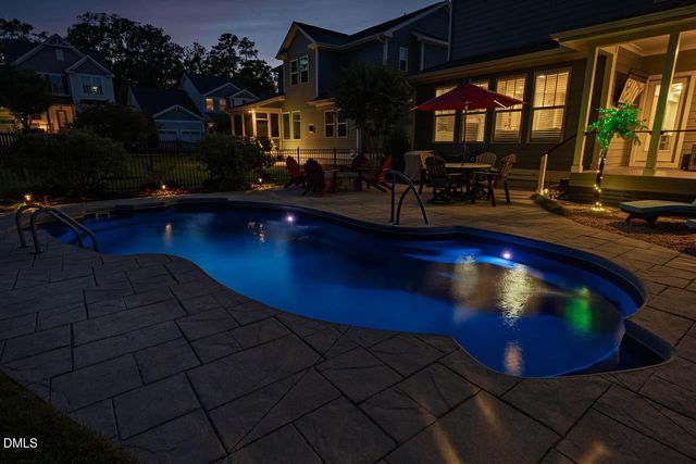20 Tarwick Avenue, Chapel Hill, NC 27516