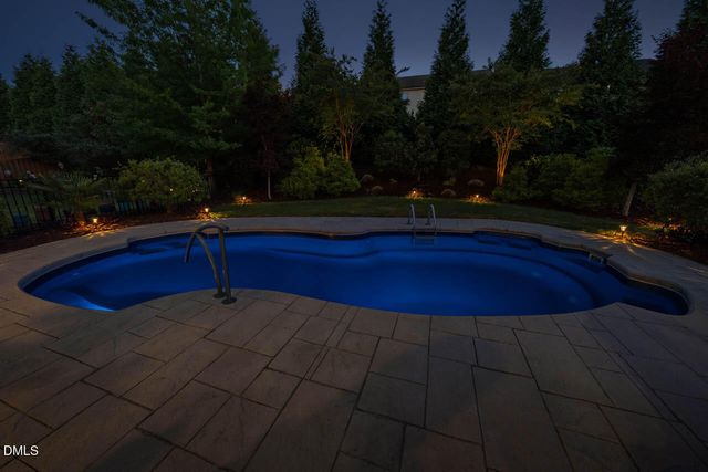 20 Tarwick Avenue, Chapel Hill, NC 27516
