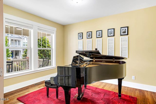 20 Tarwick Avenue, Chapel Hill, NC 27516
