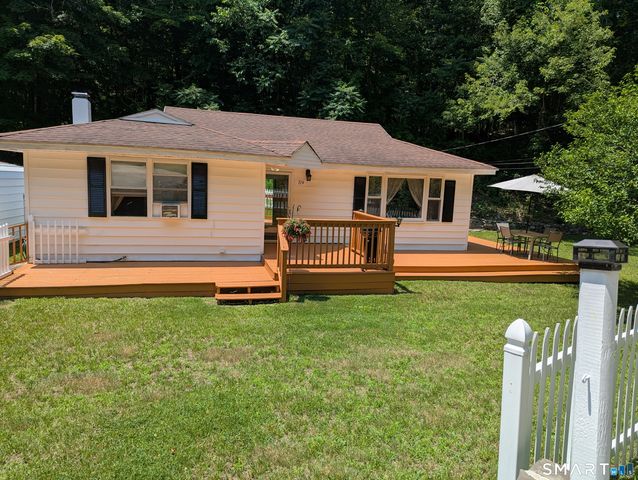 59 Hinckley Street, Norwich, CT 06360