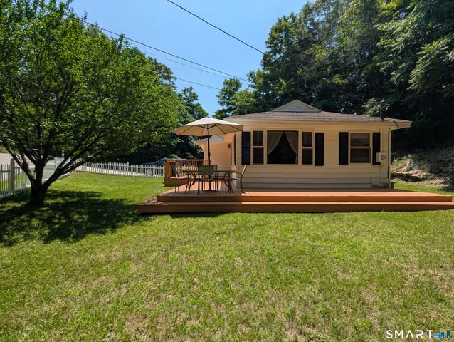 59 Hinckley Street, Norwich, CT 06360