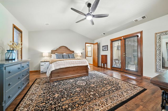 3401 Toro Way, Redding, CA 96002