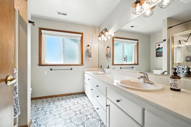 3401 Toro Way, Redding, CA 96002