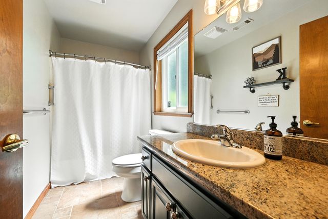 3401 Toro Way, Redding, CA 96002