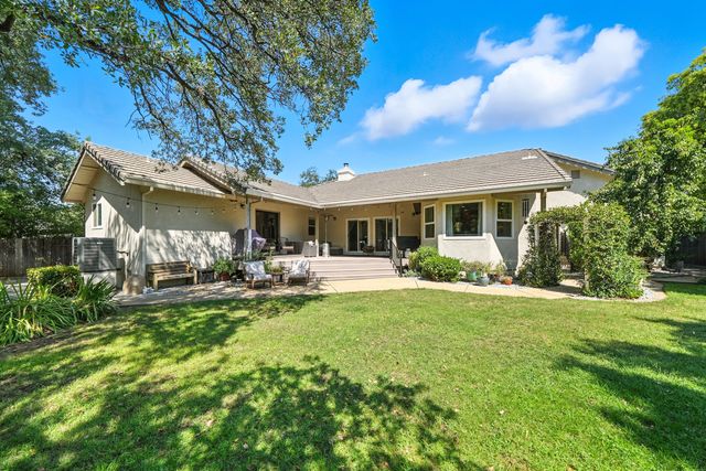 3401 Toro Way, Redding, CA 96002