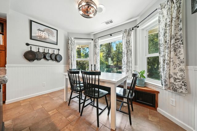 3401 Toro Way, Redding, CA 96002